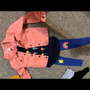 Super cute 5T complete outfit set.